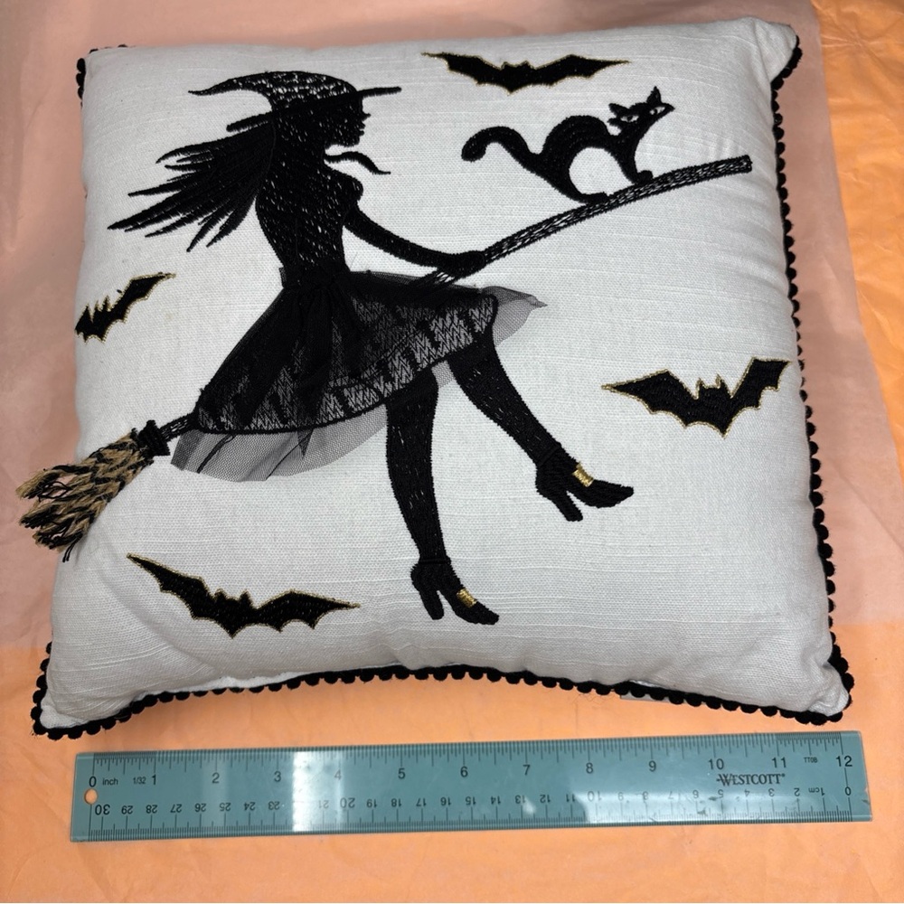 Witch on broom throw pillow & FREE black shiny purse used - Picture 4 of 13